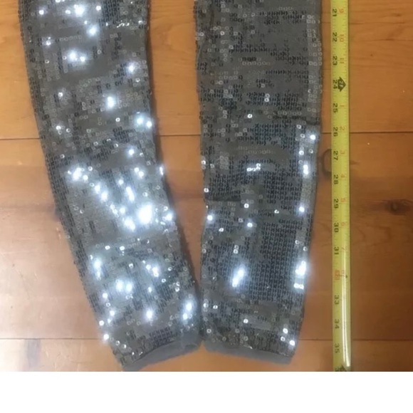JUST ONE Sequins Gray Leggings, Juniors size Large - Picture 4 of 4